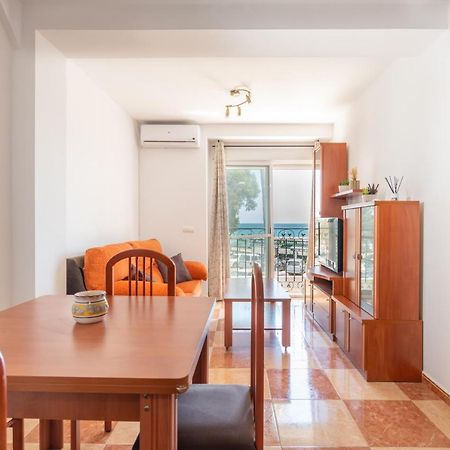 Renthas Pedregalejo Beach Apartments Малага Екстериор снимка