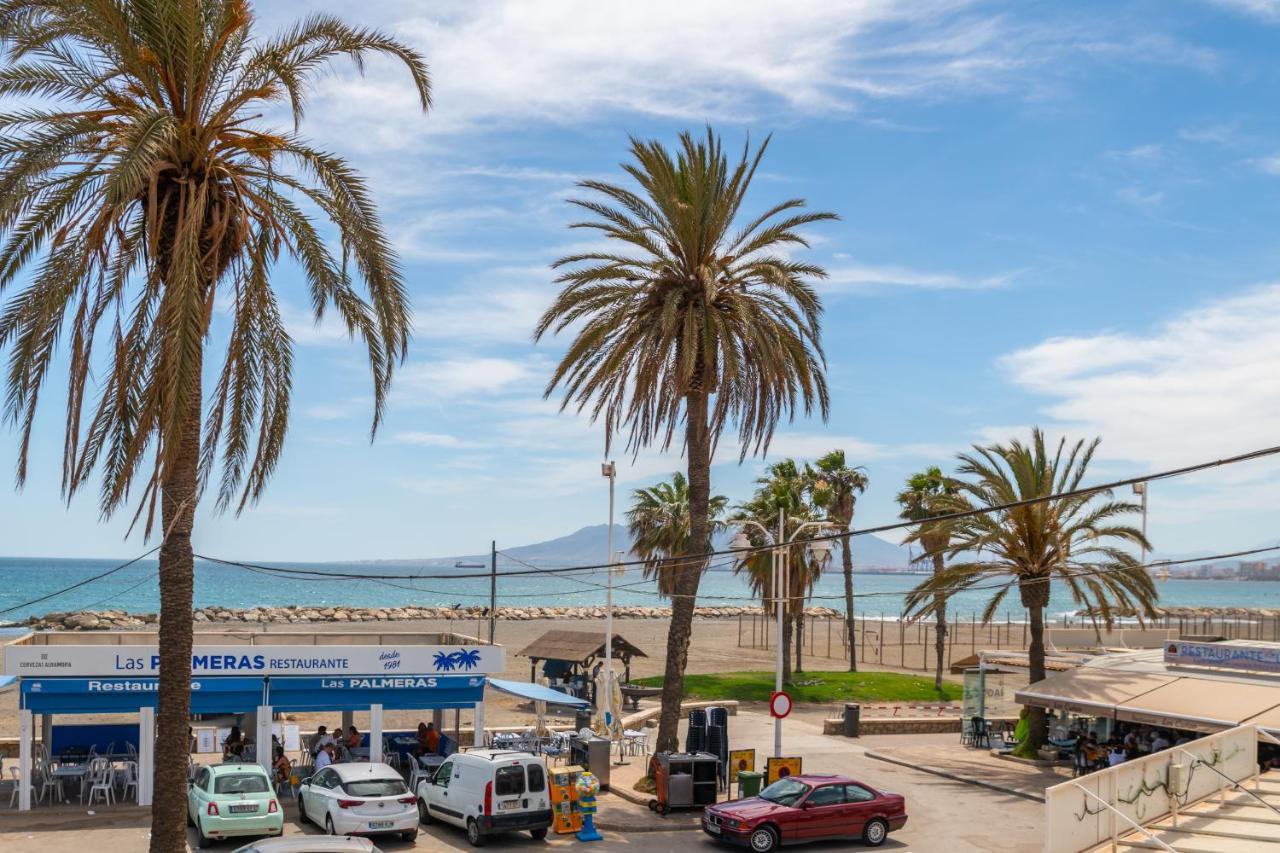 Renthas Pedregalejo Beach Apartments Малага Екстериор снимка